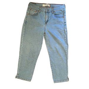 Levi's Womens Classic Slim Capri Jeans